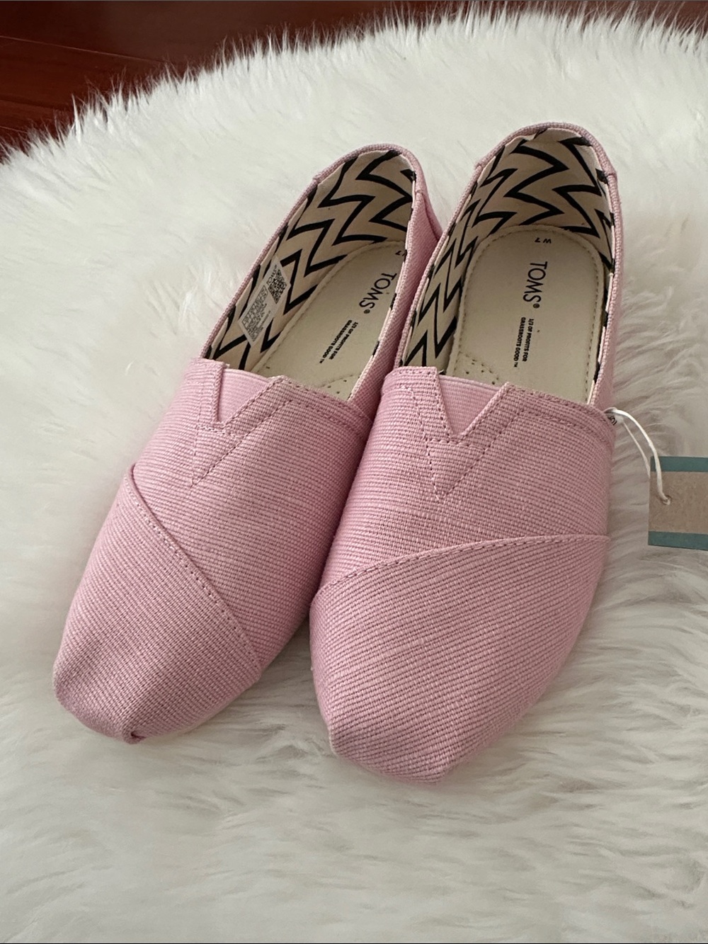 Toms Pink Canvas Women’s Slip-On Flats